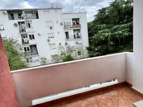 Izdavanje, dvosoban stan, 60m², Preko Morače, Podgorica - image 19