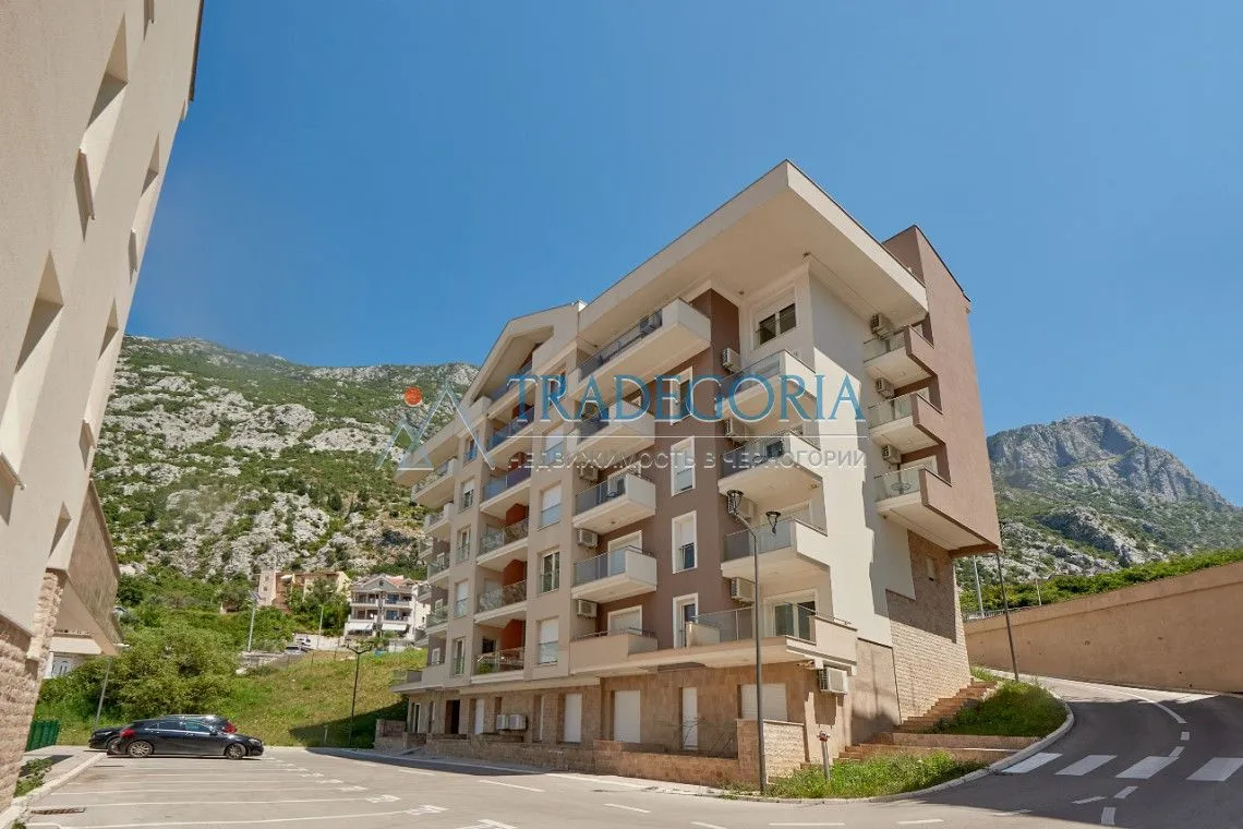 Prodaja, dvosoban stan, 120m², Dobrota, Kotor