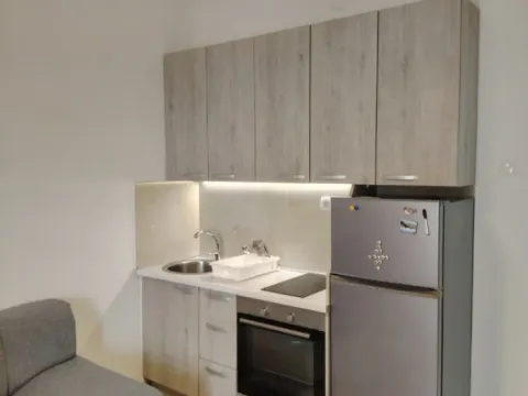 Izdavanje, jednosoban stan, 45m², Šušanj, Bar - image 7