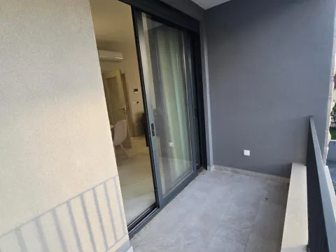 Rent, two bedroom apartment, 50m², Pod Kuk, Tivat - image 9