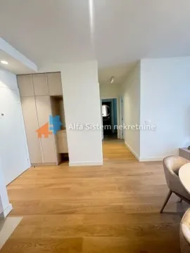 Izdavanje, trosoban stan, 74m², Savski Venac, Beograd - image 21
