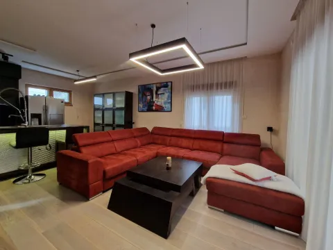Rent, two bedroom apartment, 68m², Pržno, Budva - image 2