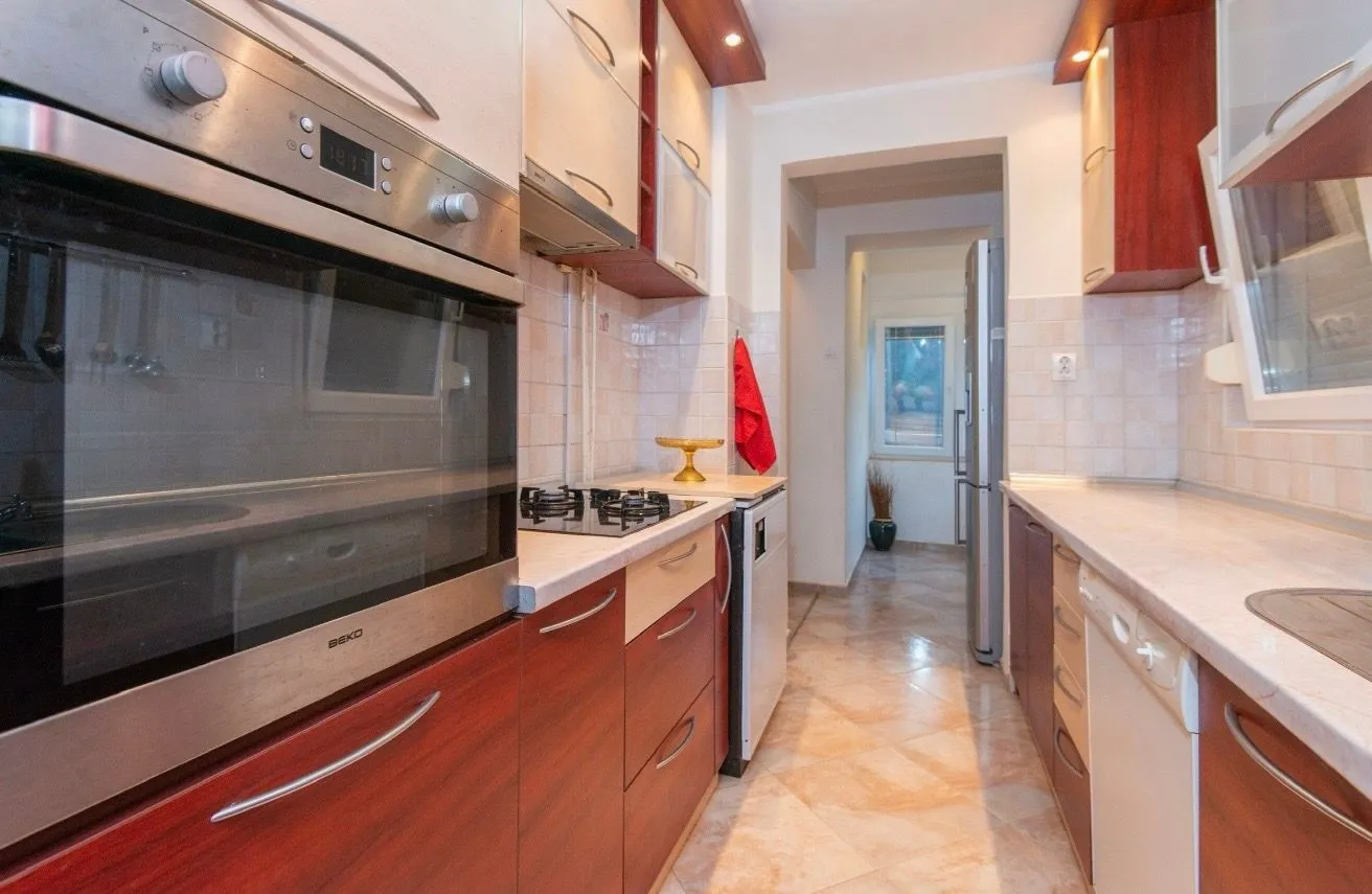 Rent, two bedroom apartment, 60m², Seljanovo, Tivat