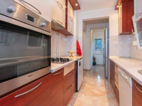Rent, two bedroom apartment, 60m², Seljanovo, Tivat - image 2
