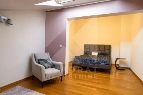 Rent, three bedroom apartment, 120m², 1 maj, Podgorica - image 7