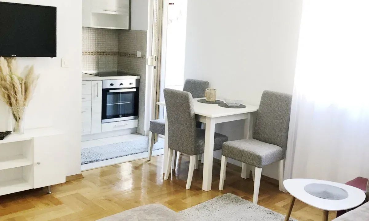 Rent, one bedroom apartment, 36m², Stari Aerodrom, Podgorica