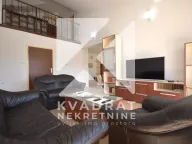 Izdavanje, kuća, 185m², Tološi, Podgorica - image 1