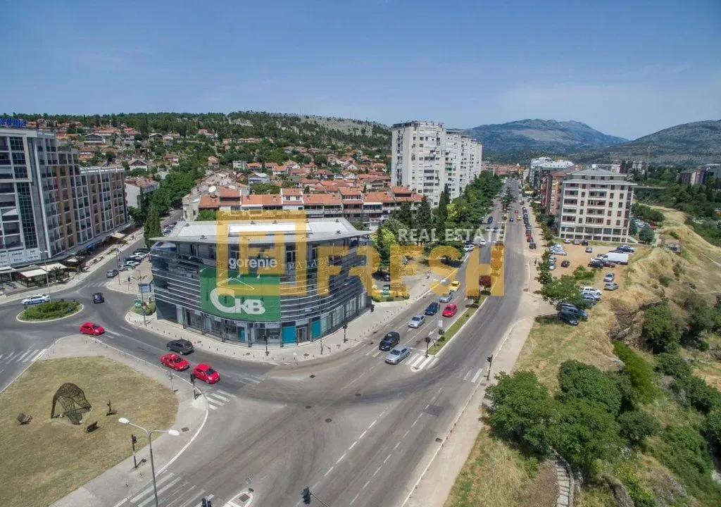 Izdavanje, poslovni prostor, 130m², Preko Morače, Podgorica