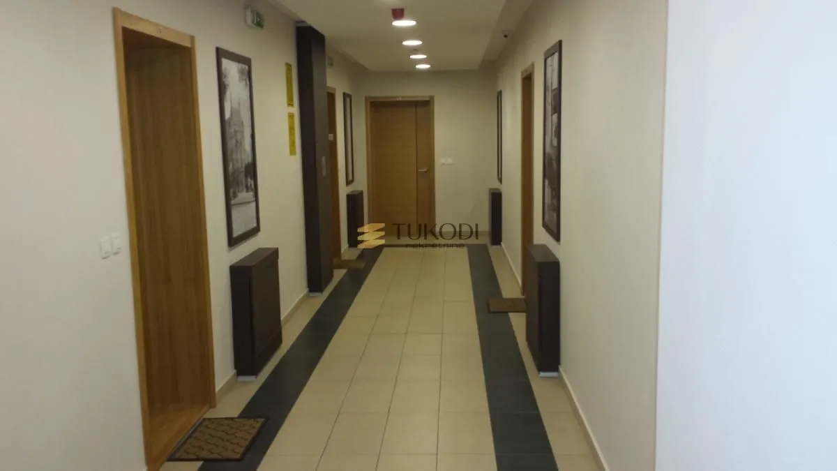 Izdavanje, dvosoban stan, 40m², Stari Grad, Beograd