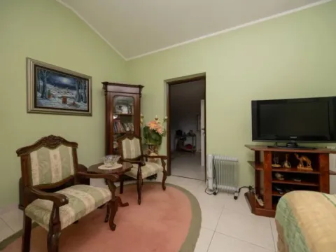 Sale, house, 250m², Donja Gorica, Podgorica - image 5