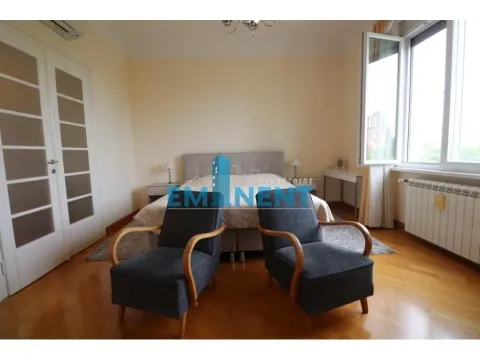 Izdavanje, trosoban stan, 90m², Vračar Sve Podlokacije, Beograd - image 6