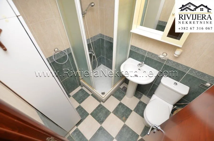 Prodaja, kuća, 330m², Igalo, Herceg Novi