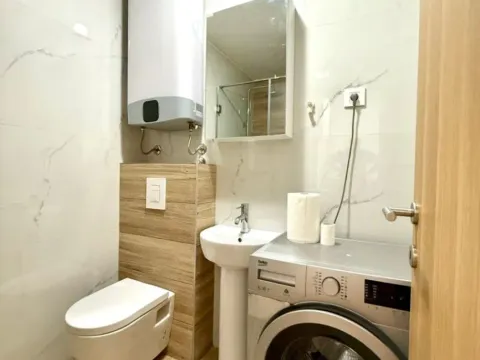 Izdavanje, jednosoban stan, 40m², Pobrežje, Podgorica - image 8