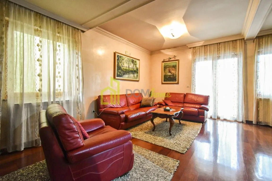 Sale, house, 300m², Zabjelo, Podgorica