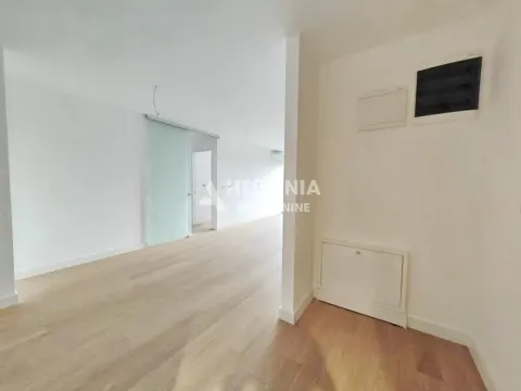 Sale, four bedroom apartment, 125m², Autokomanda, Voždovac Sve Podlokacije - image 2