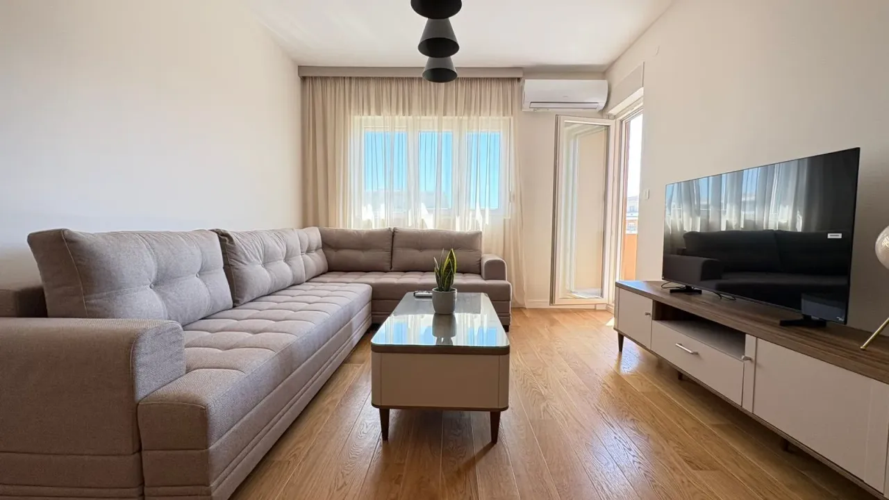 Rent, one bedroom apartment, 49m², Central Point, Podgorica