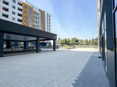Izdavanje, poslovni prostor, 105m², Stari Aerodrom, Podgorica - image 3