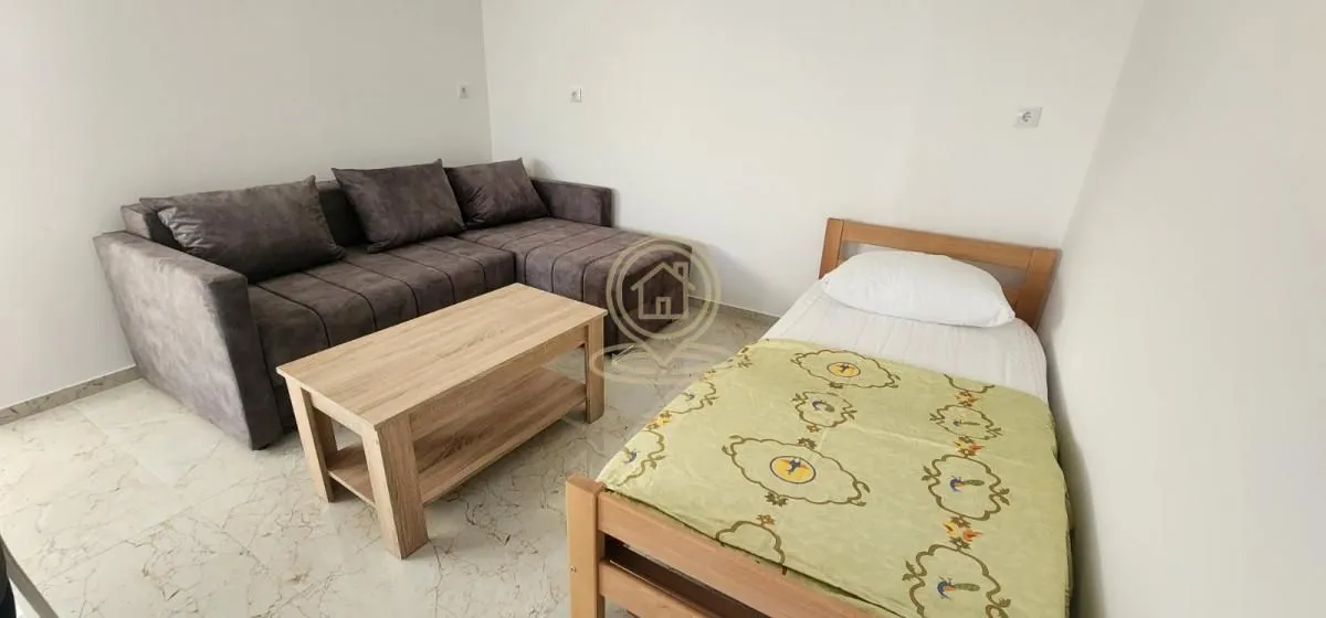 Izdavanje, jednosoban stan, 39m², Petrovaradin, Novi Sad