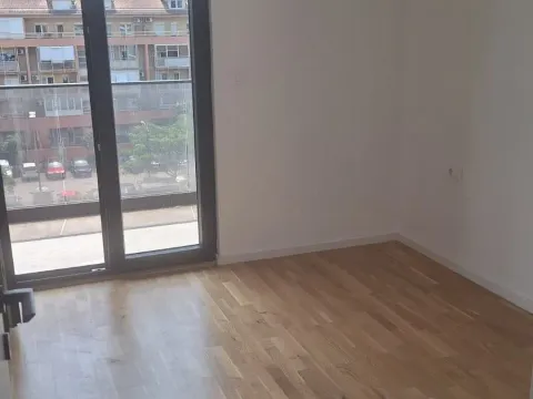 Rent, two bedroom apartment, 68m², Stari Aerodrom, Podgorica - image 4