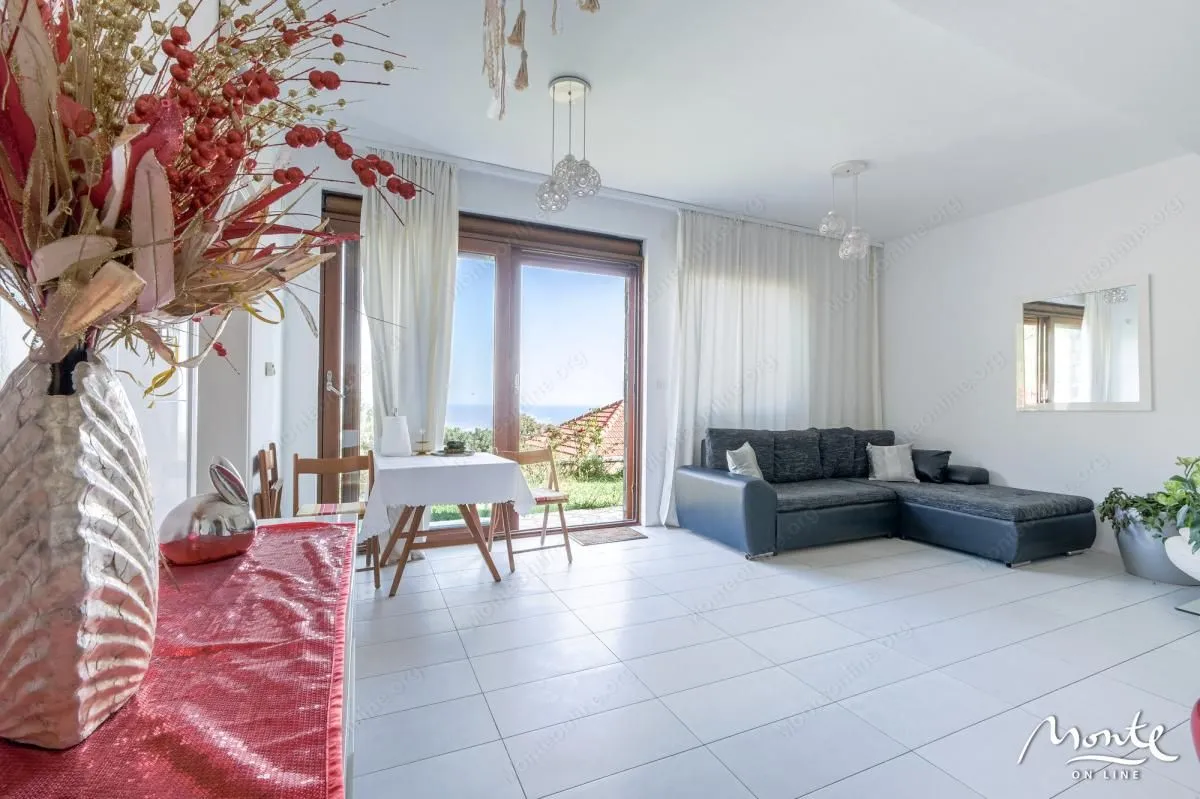 Sale, house, 430m², Bečići, Budva