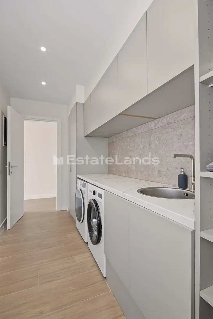Prodaja, kuća, 220m², Tripovići, Tivat