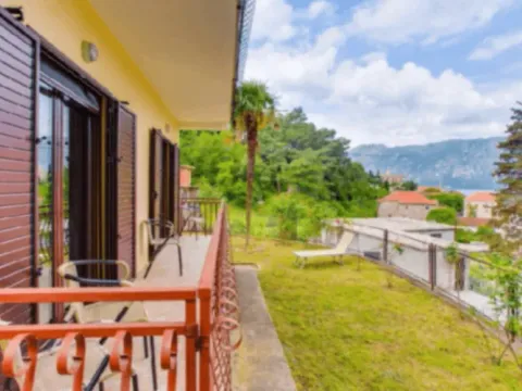 Rent, house, 200m², Prčanj, Kotor - image 9