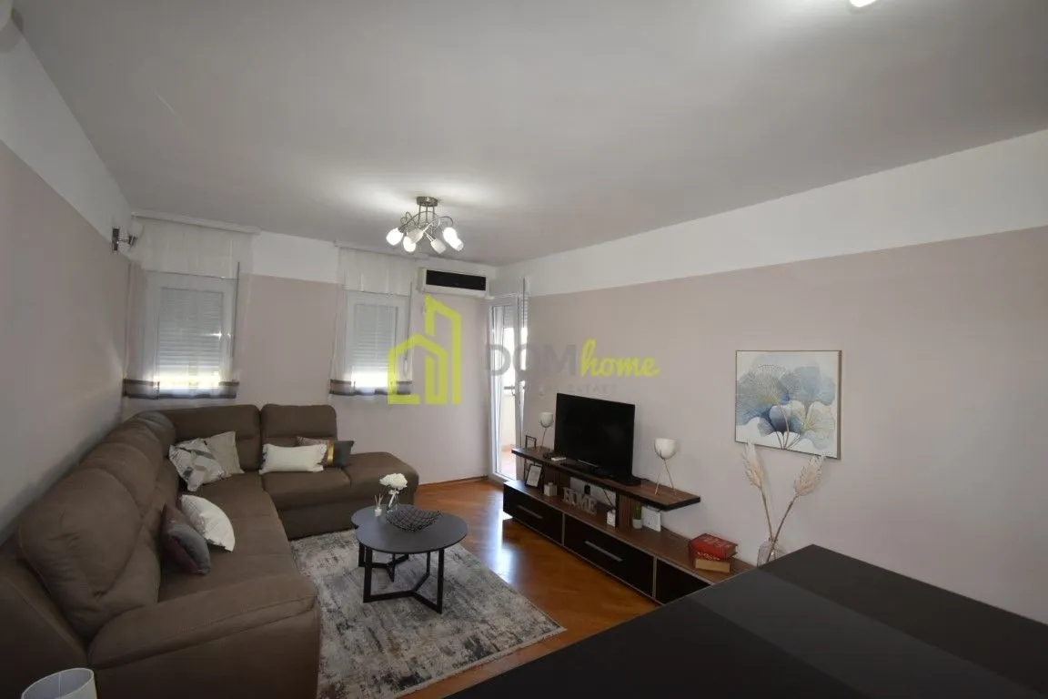 Izdavanje, dvosoban stan, 60m², Centar, Podgorica