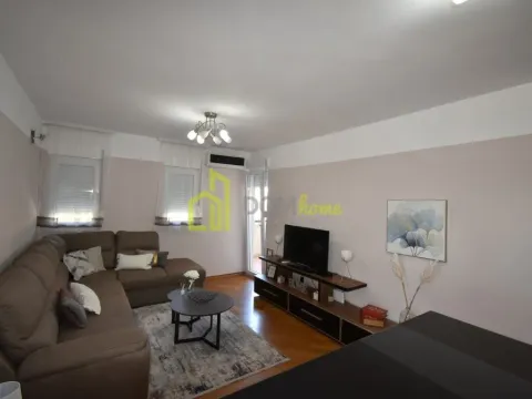 Izdavanje, dvosoban stan, 60m², Centar, Podgorica - image 9
