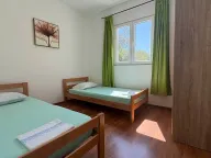 Izdavanje, dvosoban stan, 70m², Mažina, Tivat - image 2