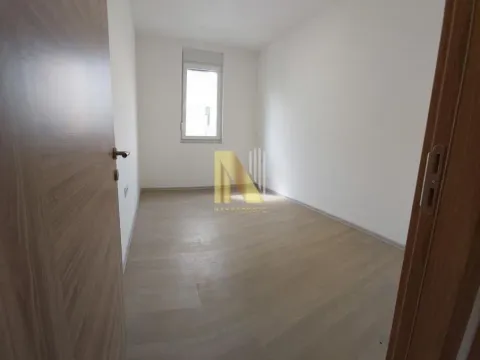Prodaja, trosoban stan, 78m², Petrovaradin, Novi Sad - image 23
