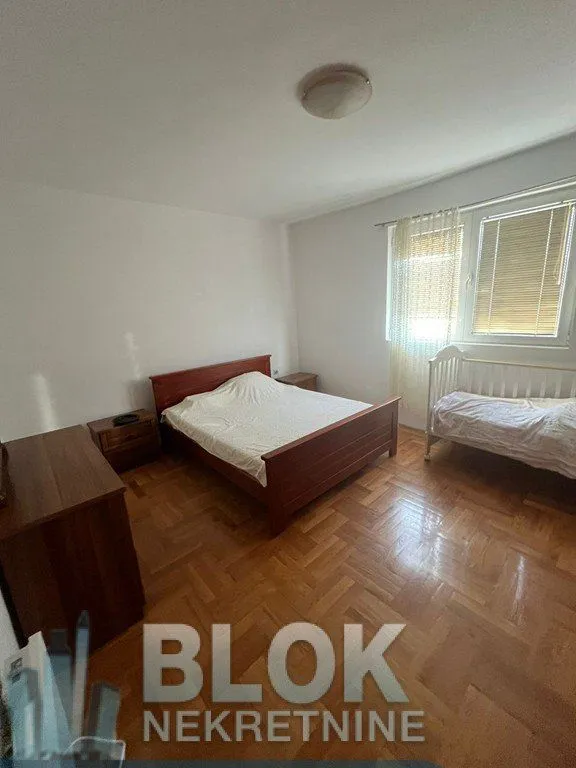 Izdavanje, kuća, 300m², Donja Gorica, Podgorica