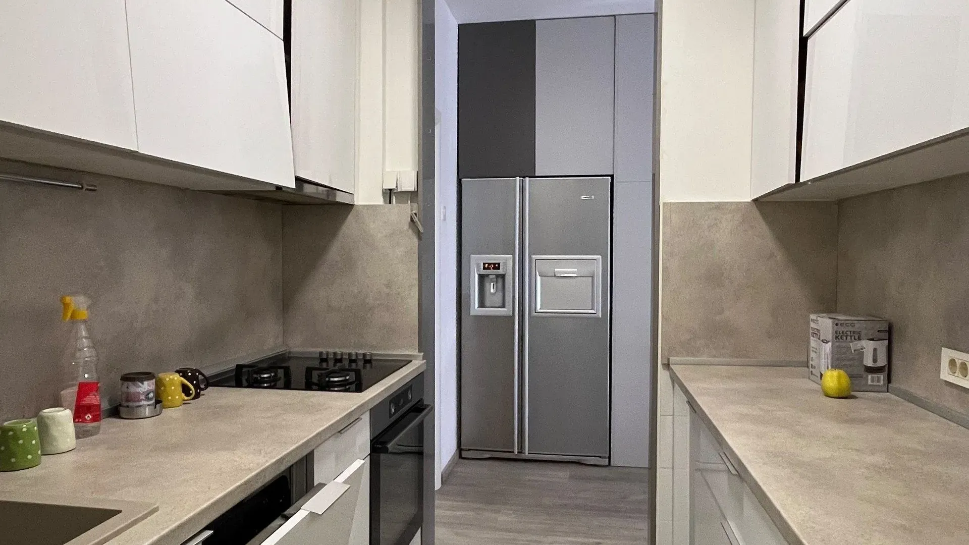 Izdavanje, stan, 82m², Tivat, Crna Gora