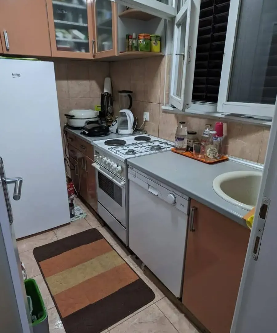 Prodaja, četvorosoban stan, 92m², Lepa Kata, Podgorica