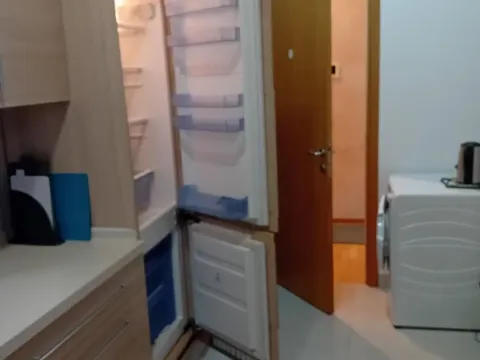 Rent, three bedroom apartment, 98m², Lisičji Potok, Beograd - image 7