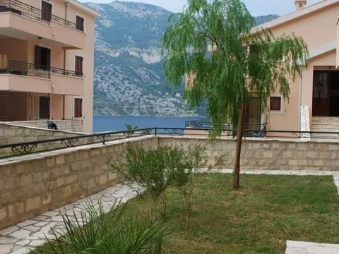 Prodaja, stan, 57m², Risan, Kotor - image 5