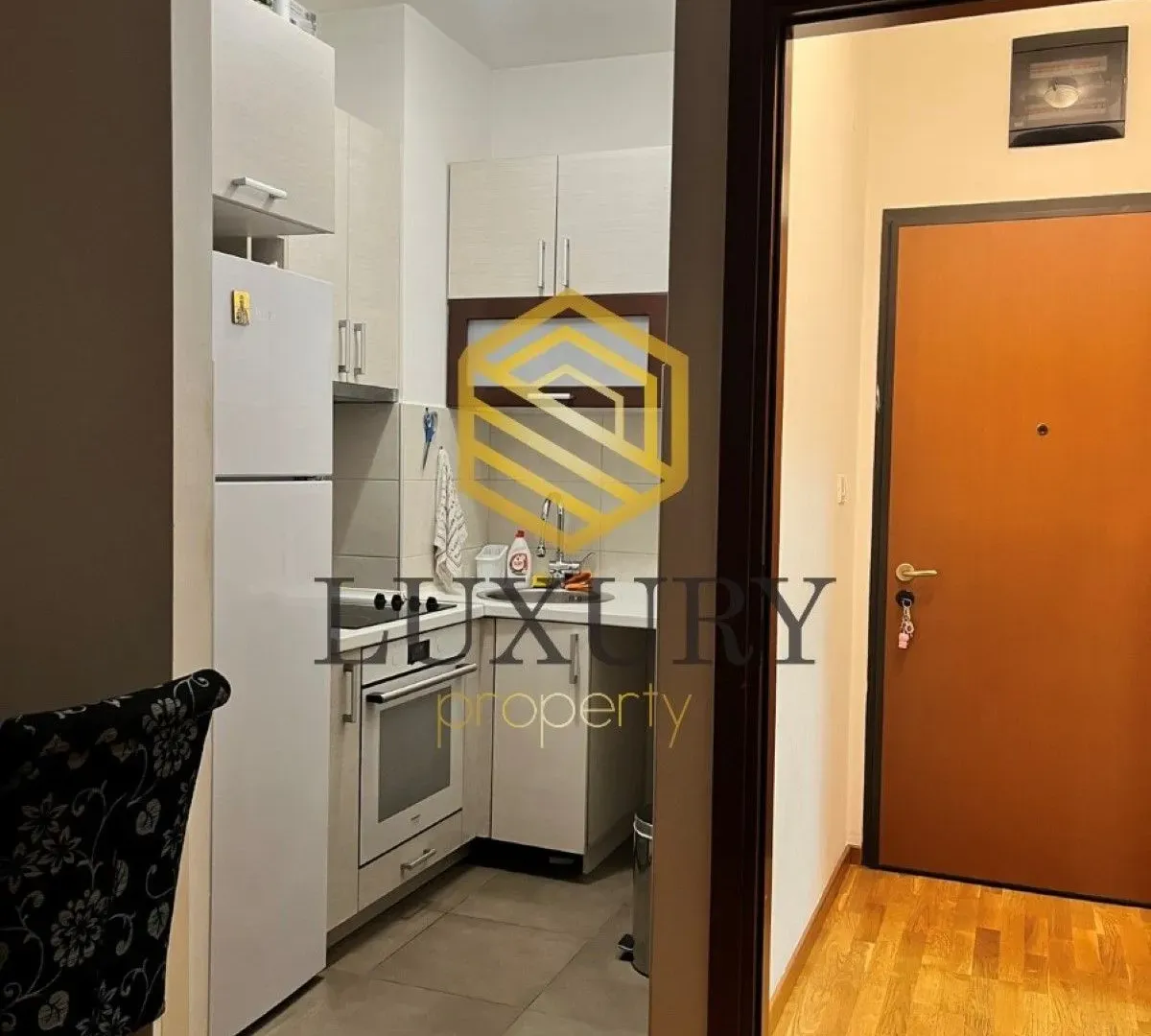 Izdavanje, garsonjera, 30m², City Kvart, Podgorica