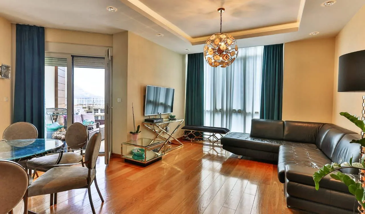 Prodaja, dvosoban stan, 72m², Budva, Crna Gora