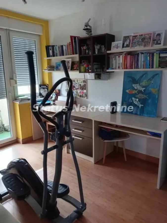 Prodaja, četvorosoban stan, 96m², Grbavica, Novi Sad Sve Podlokacije
