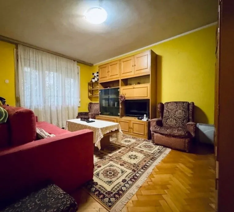 Izdavanje, dvosoban stan, 65m², Gintaš, Podgorica