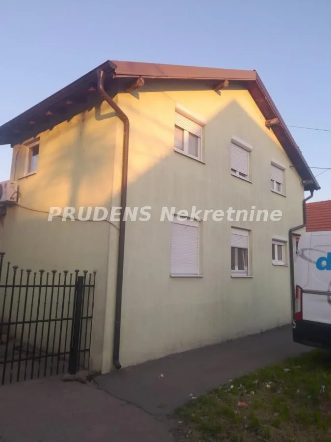 Prodaja, kuća, 80m², Surčin, Beograd