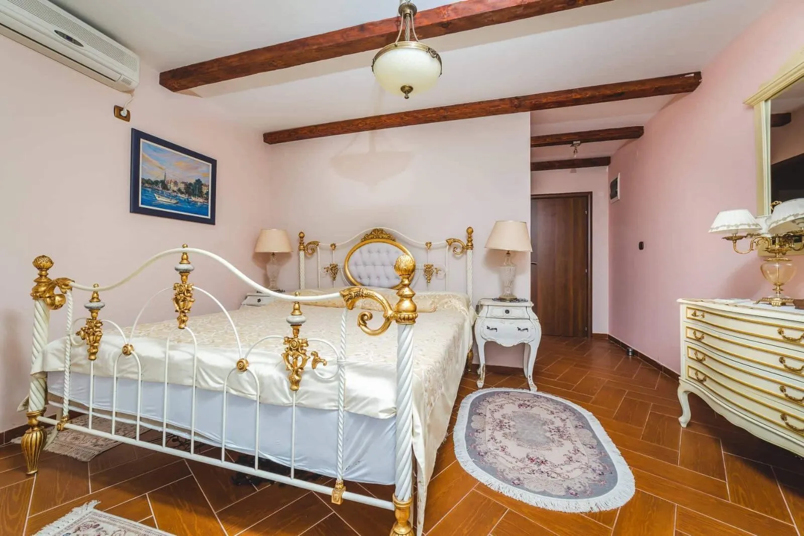 Izdavanje, kuća, 200m², Rafailovići, Budva