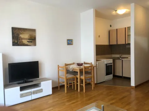 Izdavanje, jednosoban stan, 33m², City Kvart, Podgorica - image 6