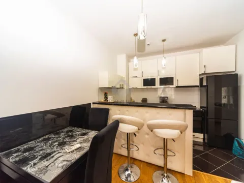 Izdavanje, jednosoban stan, 51m², City Kvart, Podgorica - image 4