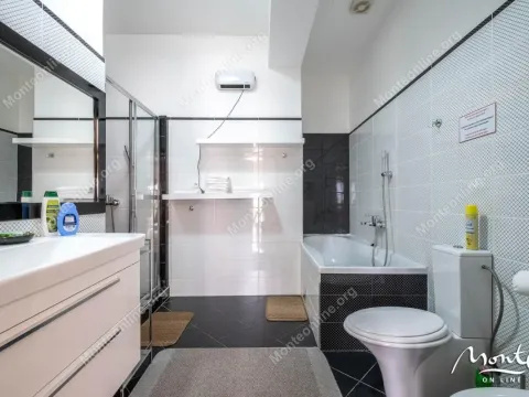 Prodaja, trosoban stan, 101m², Orahovac, Kotor - image 26