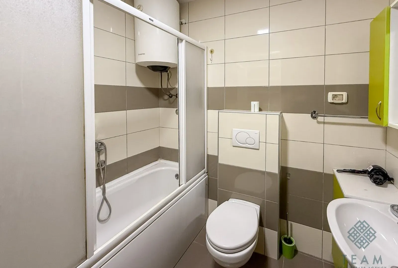 Rent, two bedroom apartment, 75m², City Kvart, Podgorica
