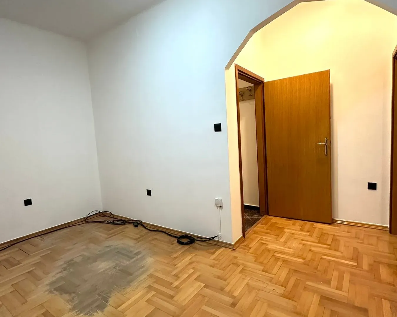 Rent, office space, 60m², Centar, Podgorica