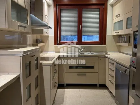 Izdavanje, kuća, 330m², Čukarica, Beograd - image 9