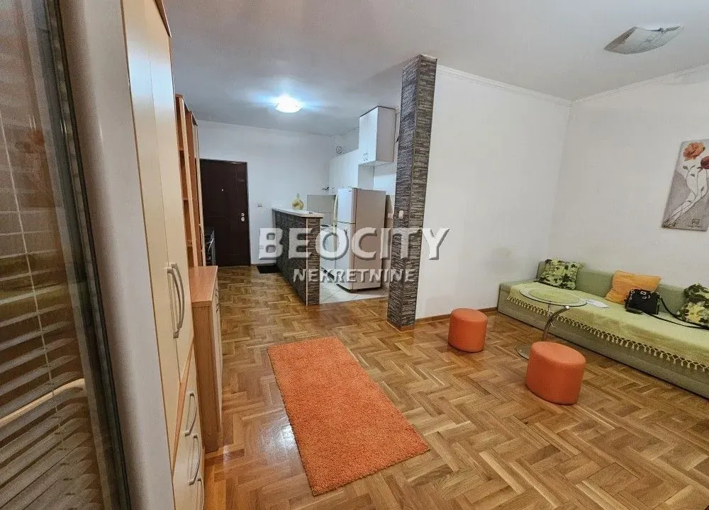 Izdavanje, jednosoban stan, 31m², Kneževac, Beograd