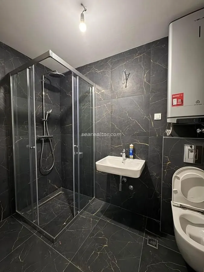 Izdavanje, dvosoban stan, 64m², Podgorica, Crna Gora