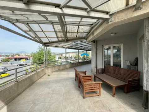 Prodaja, trosoban stan, 119m², Stari Aerodrom, Podgorica - image 11